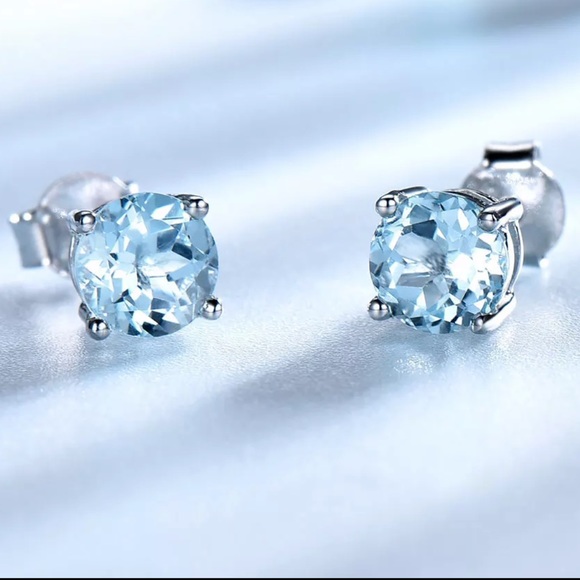 Jewelry - 🌟 Sterling Silver 925 Blue Topaz Stud Earrings